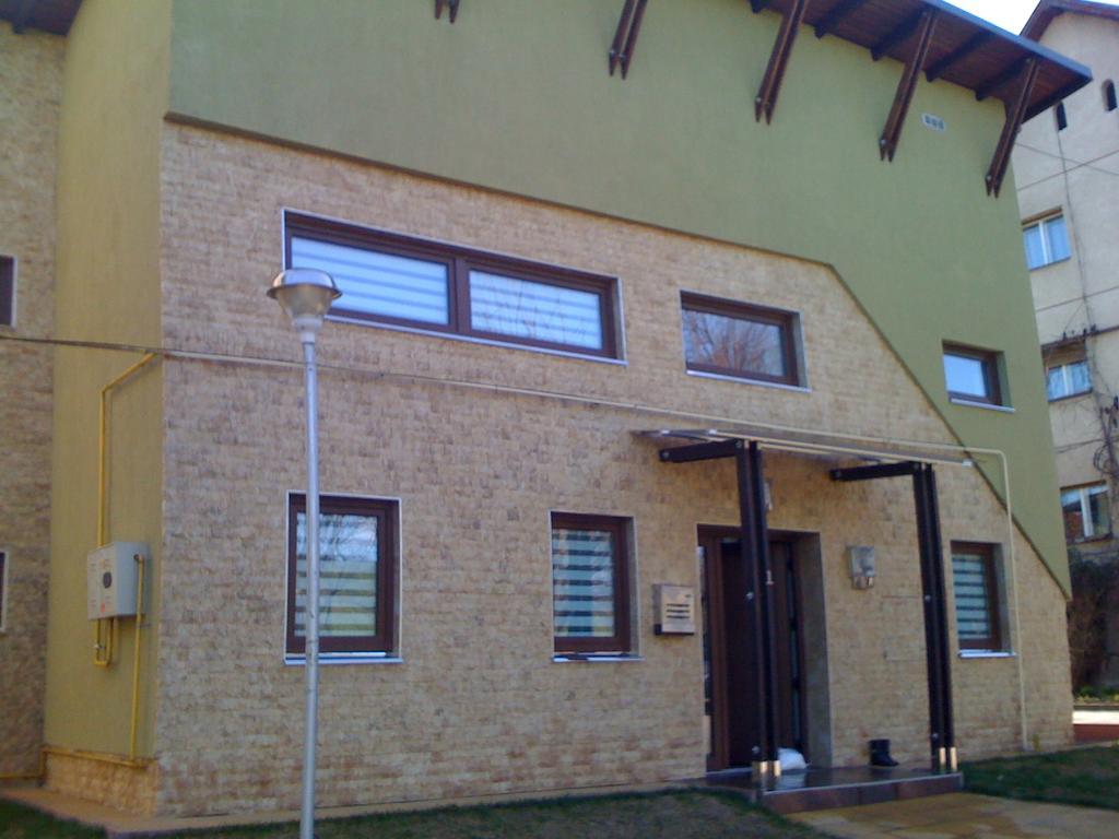 Villa Vila Carolina Apulum Alba Iulia Exterior foto